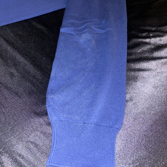 Lacoste Men's V-Neck Sweater - Deep Blue - Picture 6 of 10